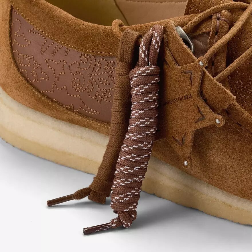 Andersson Bell X Wallabee : broderie beige Andersson Bell X Wallabee : broderie beige