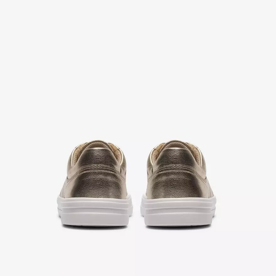 Baskets Makea Court Soft Gold pour femme Baskets Makea Court Soft Gold pour femme
