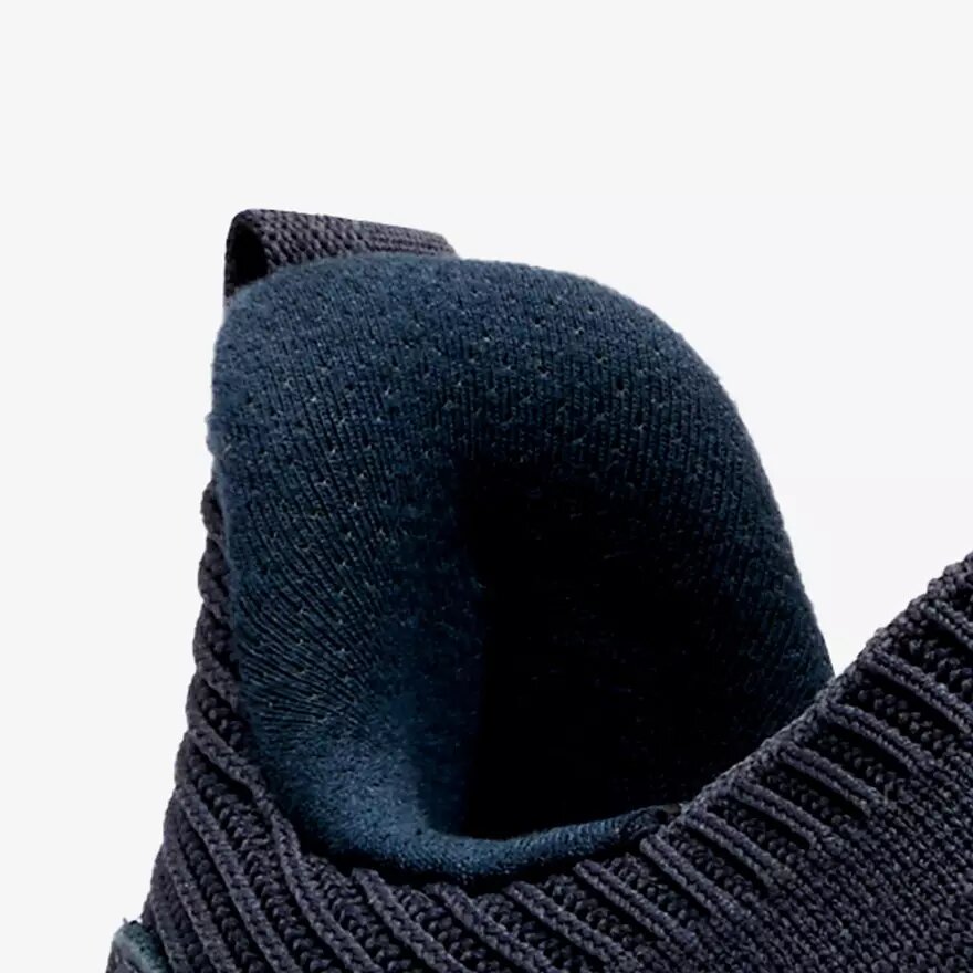 Baskets Motion Trek pour homme en tricot bleu marine Baskets Motion Trek pour homme en tricot bleu marine