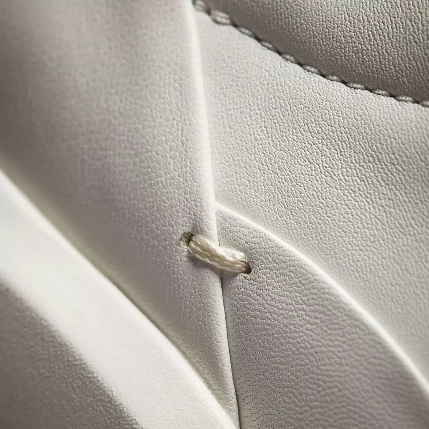 Baskets Tivoli Zip pour femme en cuir blanc cassé Baskets Tivoli Zip pour femme en cuir blanc cassé