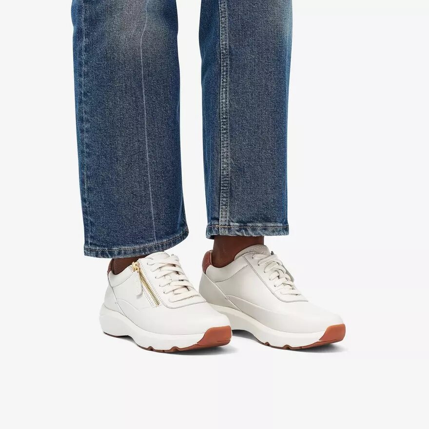 Baskets Tivoli Zip pour femme en cuir blanc cassé Baskets Tivoli Zip pour femme en cuir blanc cassé