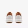 Baskets Tivoli Zip pour femme en cuir blanc cassé Baskets Tivoli Zip pour femme en cuir blanc cassé