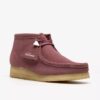 Bottes Wallabee pour femme. Daim marron rosé Bottes Wallabee pour femme. Daim marron rosé