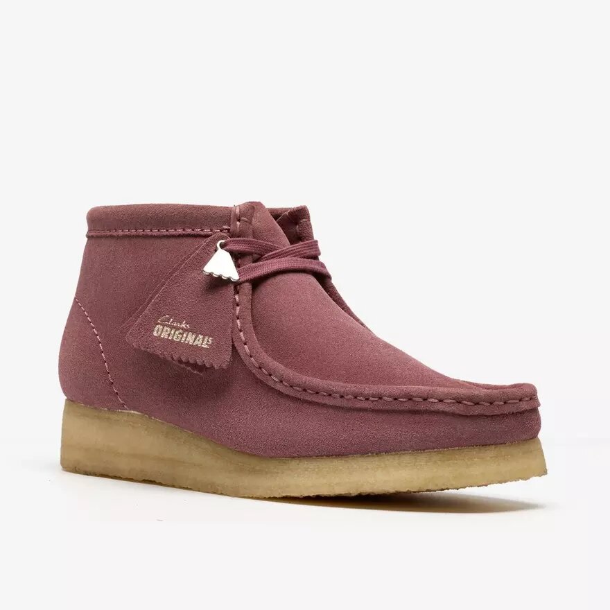 Bottes Wallabee pour femme. Daim marron rosé Bottes Wallabee pour femme. Daim marron rosé