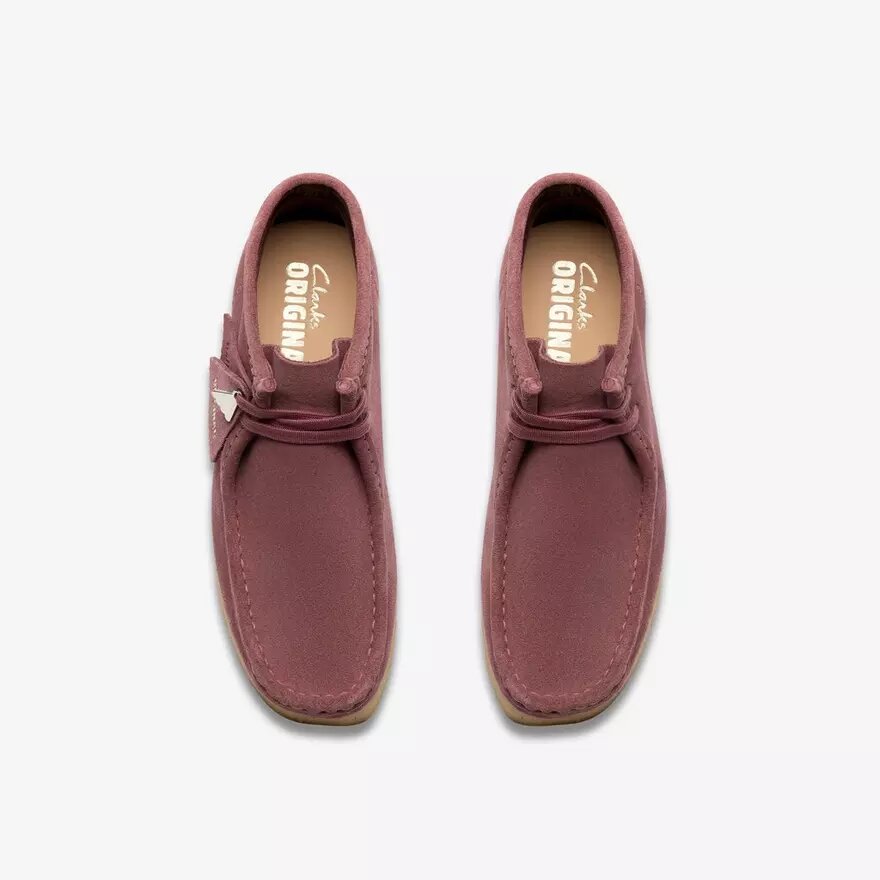 Bottes Wallabee pour femme. Daim marron rosé Bottes Wallabee pour femme. Daim marron rosé