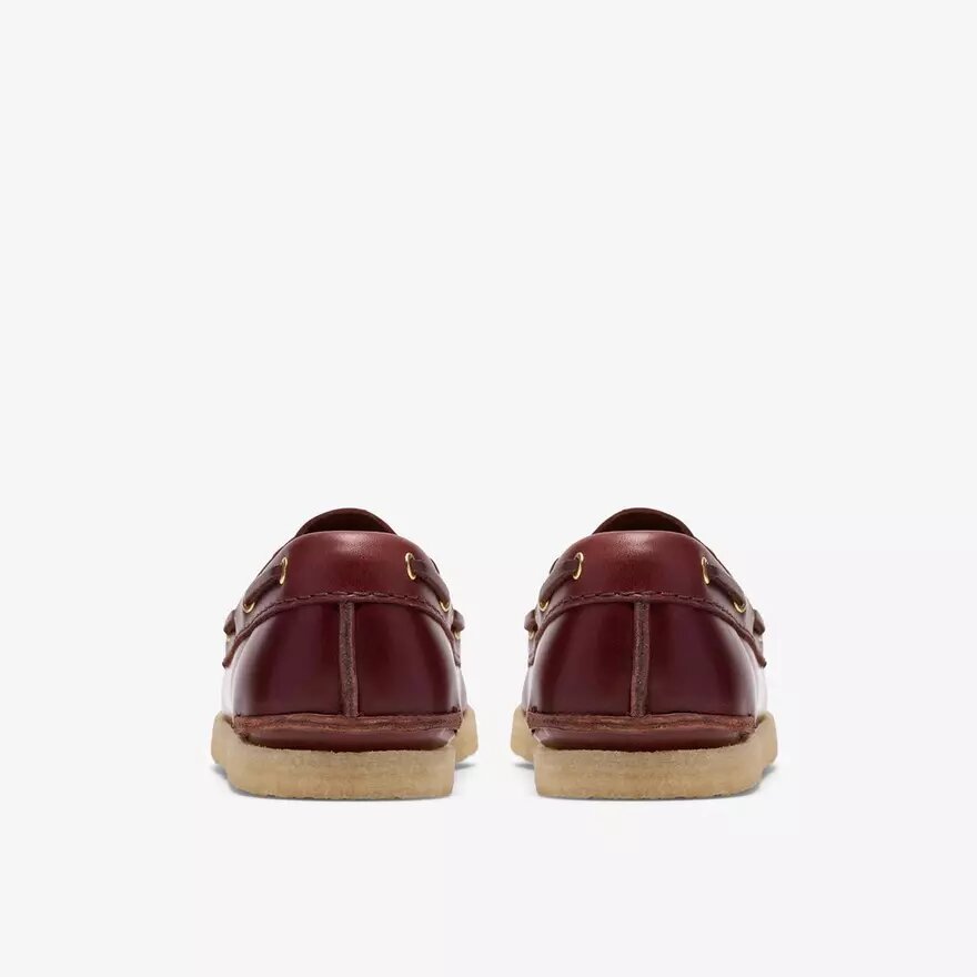Chaussures bateau Godney pour femme. Chaussures bateau en cuir beige britannique Chaussures bateau Godney pour femme. Chaussures bateau en cuir beige britannique