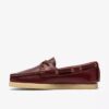 Chaussures bateau Godney pour femme. Chaussures bateau en cuir beige britannique Chaussures bateau Godney pour femme. Chaussures bateau en cuir beige britannique