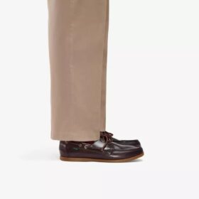 Chaussures bateau à lacets pour homme Charmouth en cuir marron