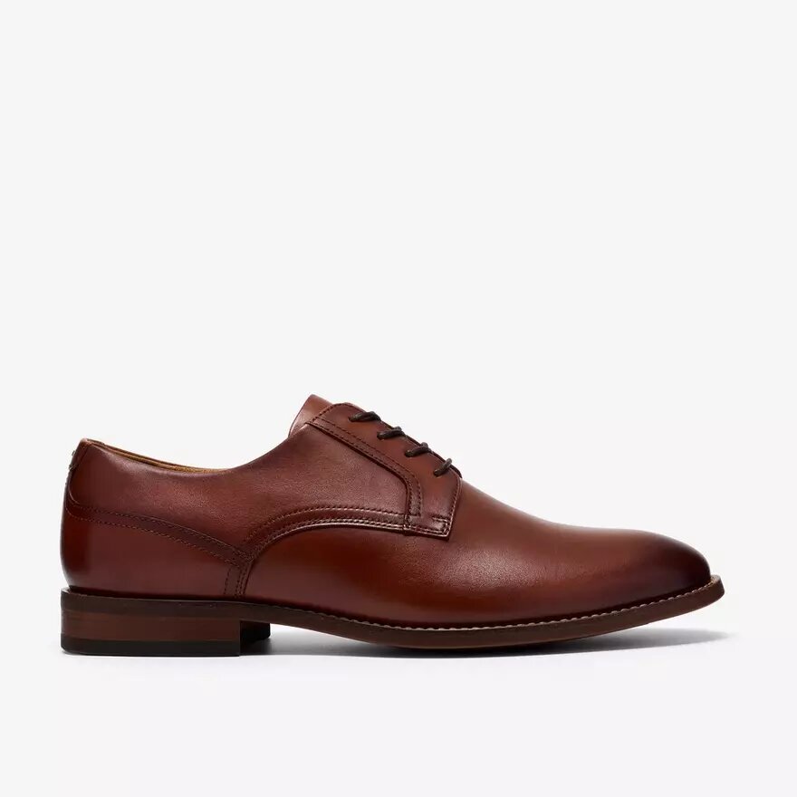 Chaussures brogues à lacets Bowburn en cuir beige pour homme Chaussures brogues à lacets Bowburn en cuir beige pour homme