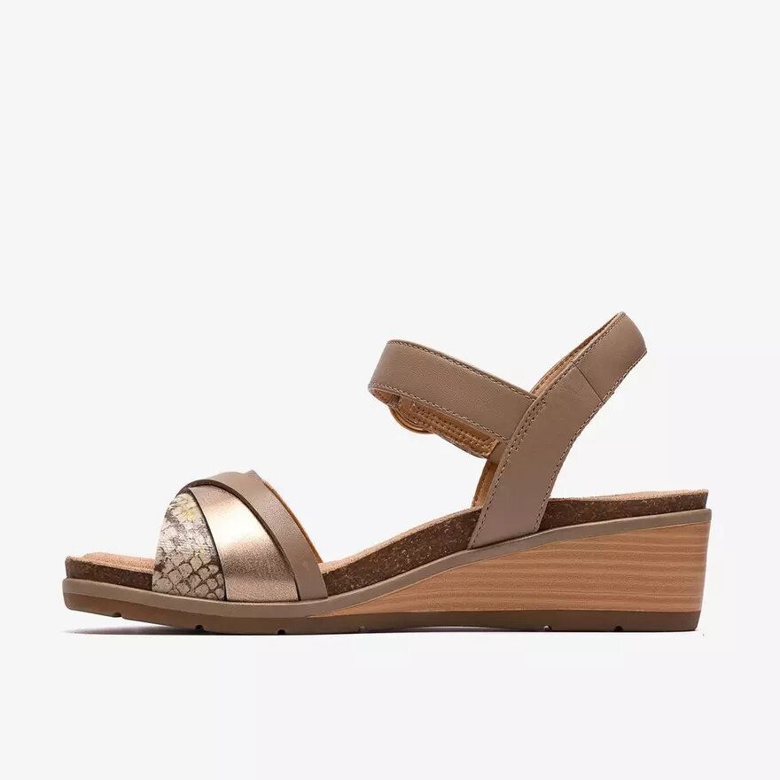 Chaussures compensées Kacha Twist pour femme, en cuir mélangé, couleur taupe, de la marque Us Chaussures compensées Kacha Twist pour femme, en cuir mélangé, couleur taupe, de la marque Us