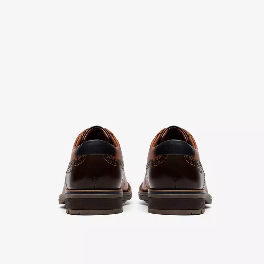 Chaussures Emmet Plain en cuir beige pour homme Chaussures Emmet Plain en cuir beige pour homme