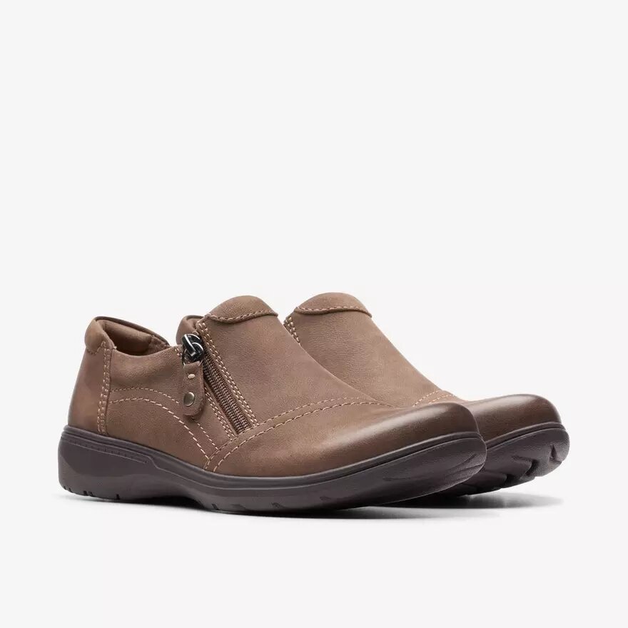 Chaussures à enfiler Carleigh Ray en nubuck taupe pour femme Chaussures à enfiler Carleigh Ray en nubuck taupe pour femme