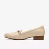 Chaussures à enfiler Juliet Mia en cuir crème pour femme Chaussures à enfiler Juliet Mia en cuir crème pour femme