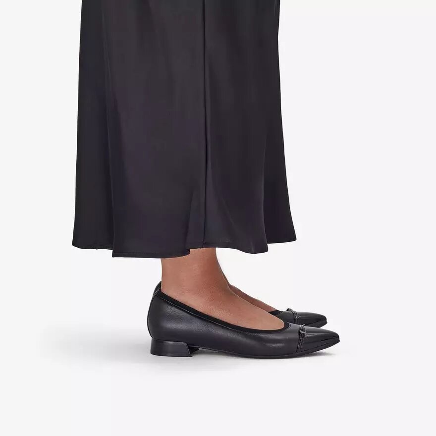 Chaussures à enfiler Natalyn en cuir noir foncé pour femme Chaussures à enfiler Natalyn en cuir noir foncé pour femme