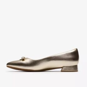 Chaussures à enfiler Natalyn Trim dorées métallisées pour femme | Clark