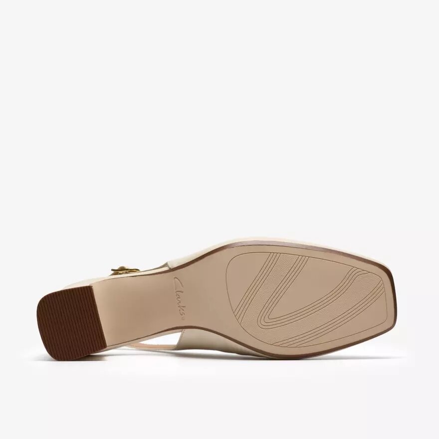 Chaussures Fernie Sling en cuir crème pour femme Chaussures Fernie Sling en cuir crème pour femme