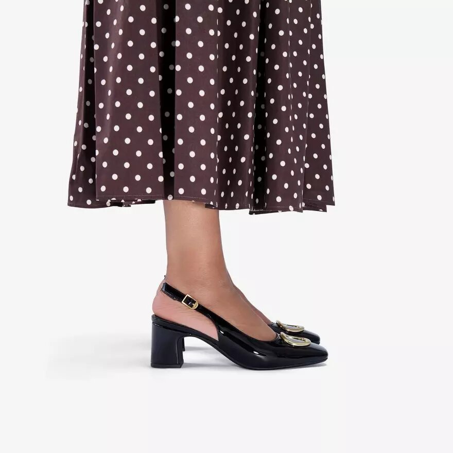 Chaussures Fernie Sling en cuir verni noir pour femme Chaussures Fernie Sling en cuir verni noir pour femme