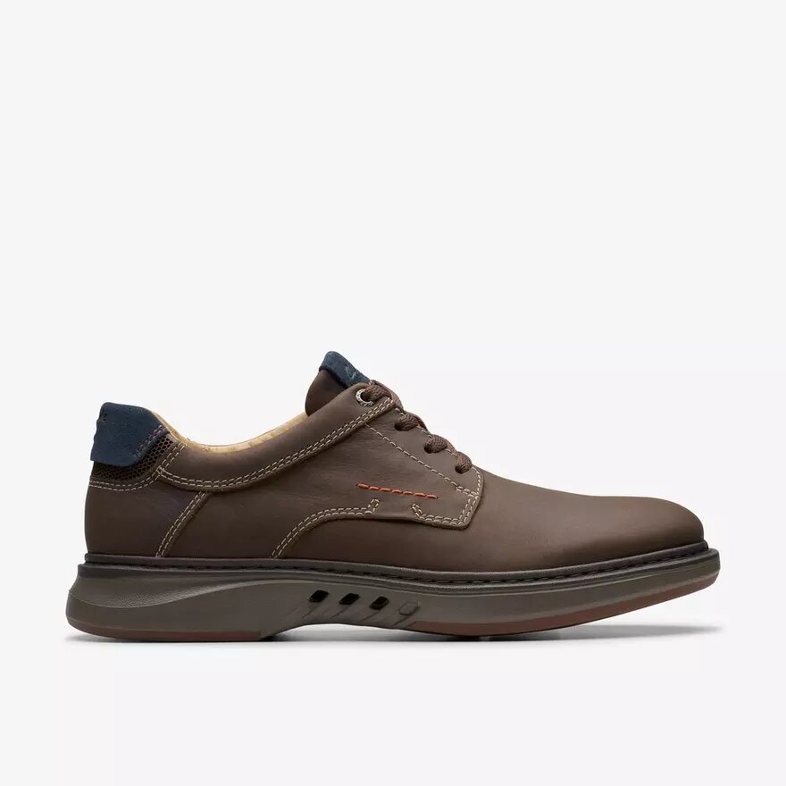 Chaussures pour homme Un Briley Pace en nubuck marron | Clark’s Chaussures pour homme Un Briley Pace en nubuck marron | Clark’s