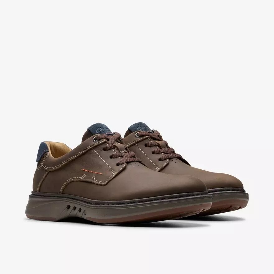 Chaussures pour homme Un Briley Pace en nubuck marron | Clark’s Chaussures pour homme Un Briley Pace en nubuck marron | Clark’s