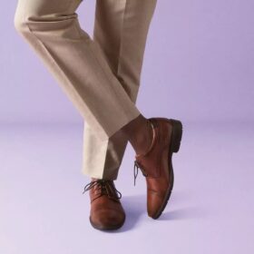 Chaussures Richelieu Eldredge Cap en cuir beige foncé pour homme | Clark&rsquo;s