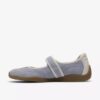 Mary Janes Meridor Jane en daim bleu clair pour femme Mary Janes Meridor Jane en daim bleu clair pour femme