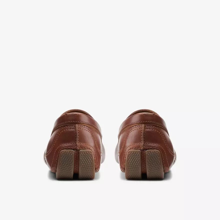Mocassins de conduite Markman Plain pour homme en cuir beige foncé Mocassins de conduite Markman Plain pour homme en cuir beige foncé