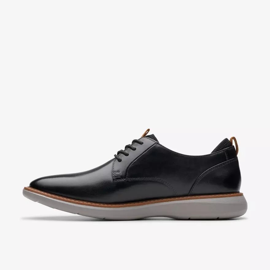 Richelieus Brantin Plain en cuir noir pour homme Richelieus Brantin Plain en cuir noir pour homme