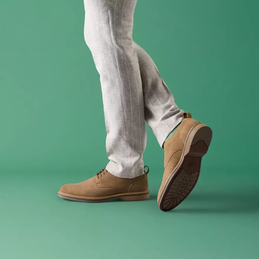 Richelieus à lacets Aldwin pour homme en daim beige Richelieus à lacets Aldwin pour homme en daim beige