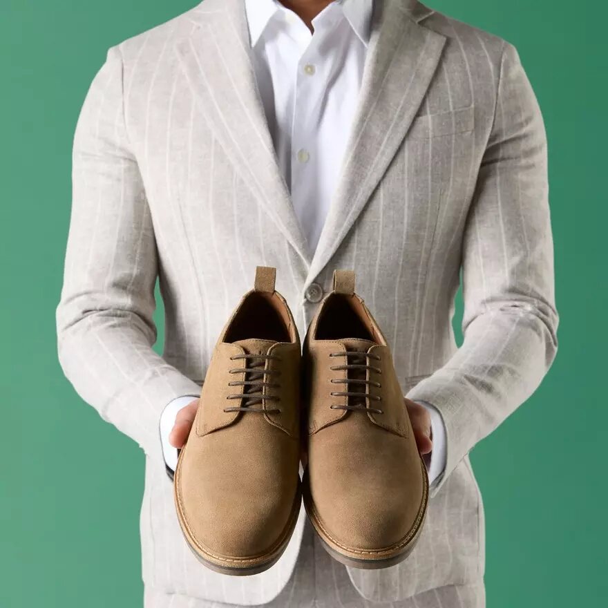 Richelieus à lacets Aldwin pour homme en daim beige Richelieus à lacets Aldwin pour homme en daim beige