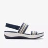 Sandales Arla Stroll pour femme, bleu marine multicolores, collection Cloudsteppers™ Sandales Arla Stroll pour femme, bleu marine multicolores, collection Cloudsteppers™