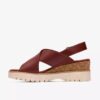 Sandales compensées Diaz Cross en cuir orange brûlé pour femme Sandales compensées Diaz Cross en cuir orange brûlé pour femme