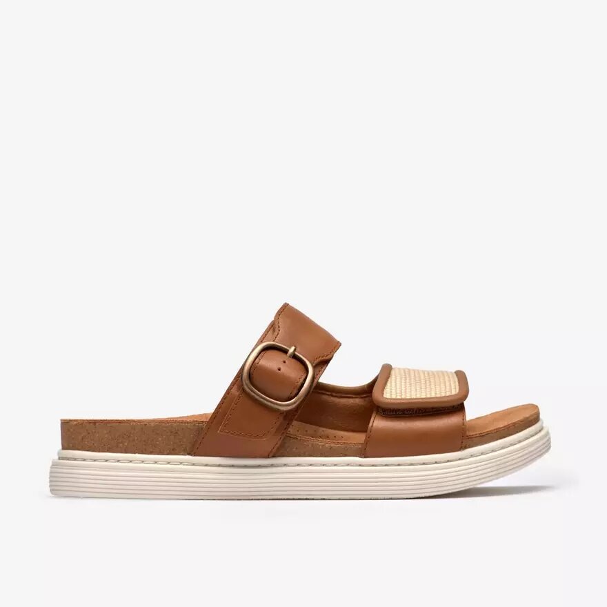 Sandales plates Arwell Step en cuir beige pour femme Sandales plates Arwell Step en cuir beige pour femme