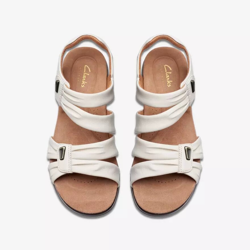 Sandales plates en cuir blanc cassé Kitly Ave pour femme Sandales plates en cuir blanc cassé Kitly Ave pour femme