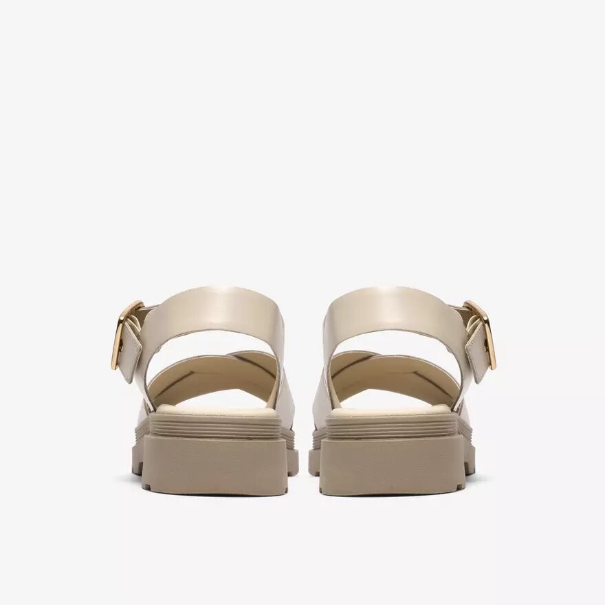 Sandales plates Orinoco3 Cross en cuir crème pour femme Sandales plates Orinoco3 Cross en cuir crème pour femme