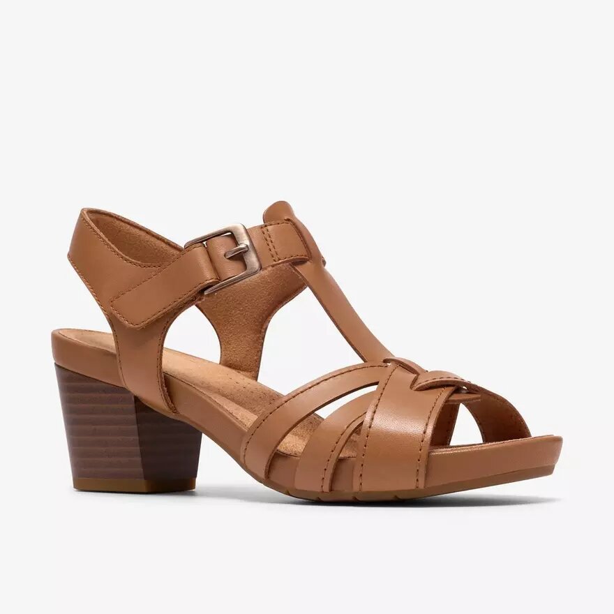 Sandales à talons Kymber Glow en cuir beige pour femme Sandales à talons Kymber Glow en cuir beige pour femme