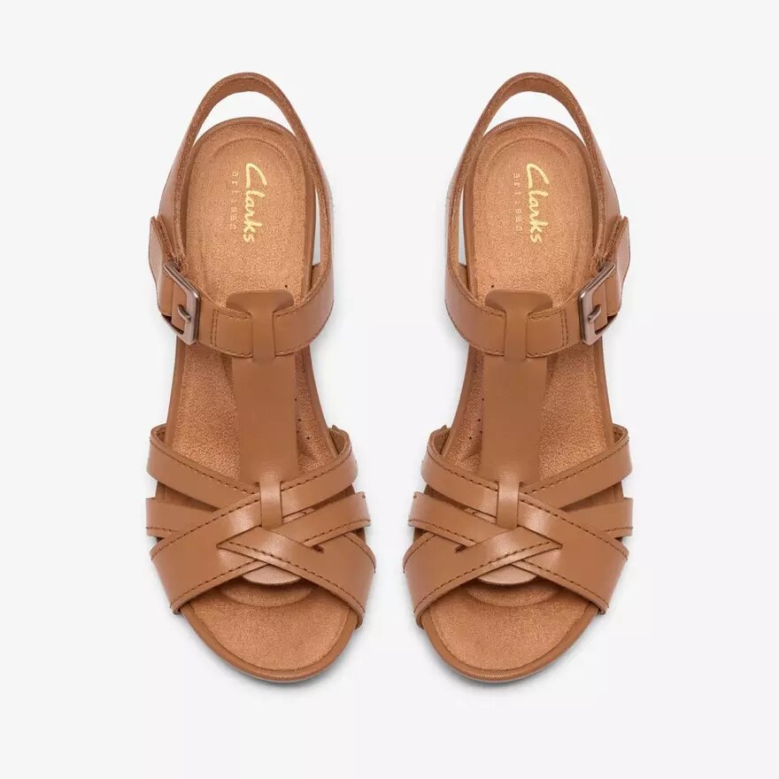 Sandales à talons Kymber Glow en cuir beige pour femme Sandales à talons Kymber Glow en cuir beige pour femme
