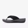 Tongs Arla Glison pour femme, en tissu noir Cloudsteppers™ Tongs Arla Glison pour femme, en tissu noir Cloudsteppers™