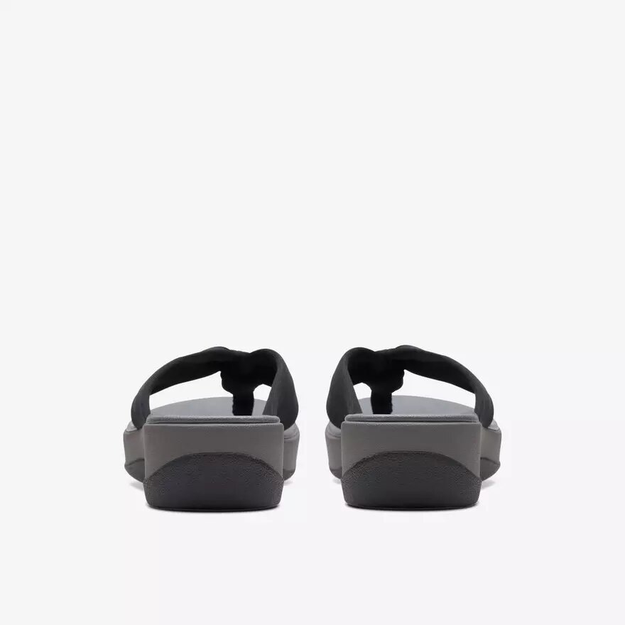 Tongs Arla Glison pour femme, en tissu noir Cloudsteppers™ Tongs Arla Glison pour femme, en tissu noir Cloudsteppers™