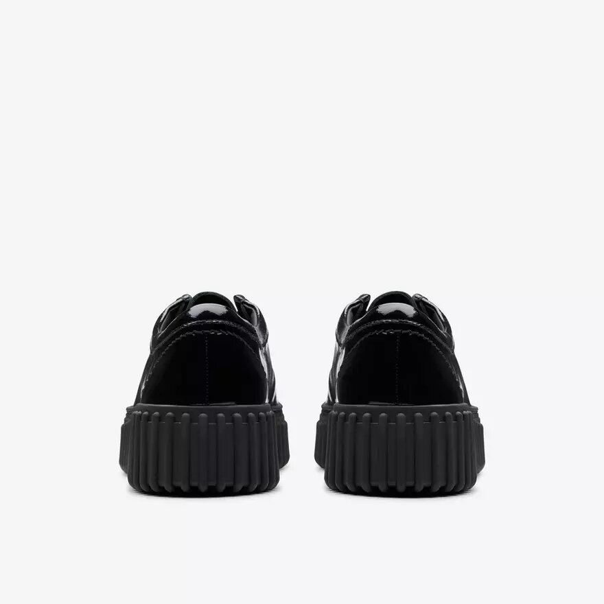 Wallabee Torhill Bee en cuir verni noir pour femme Wallabee Torhill Bee en cuir verni noir pour femme